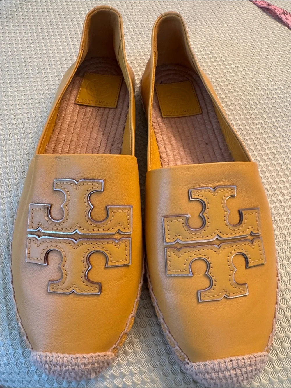 Classic Tory Burch Size 9 Mustard Yellow Leather Logo Espadrille Flats. NEW